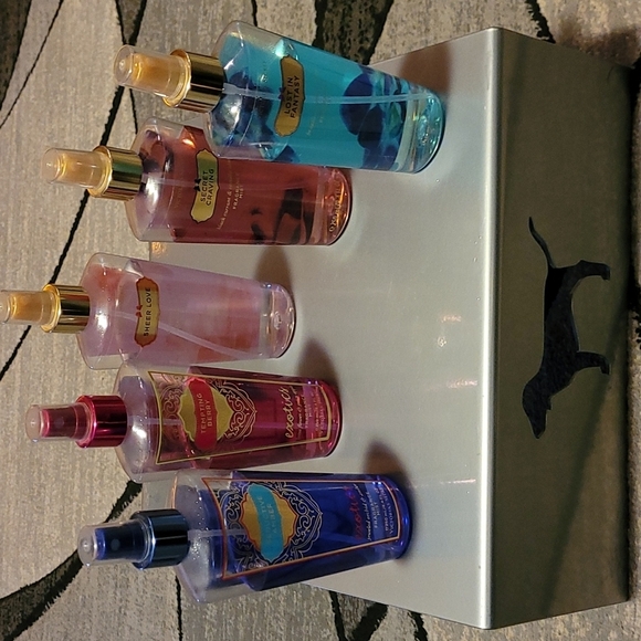 Victoria Secret HTF bundle Price Firm - Picture 1 of 12